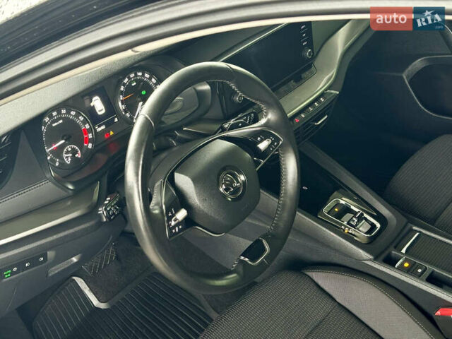 Шкода Октавия 2020 в Виннице на Automoto.ua Черный Шкода Октавия, объемом двигателя 1.97 л и пробегом 250 тыс. км за 18600 $, фото 21 на Automoto.ua