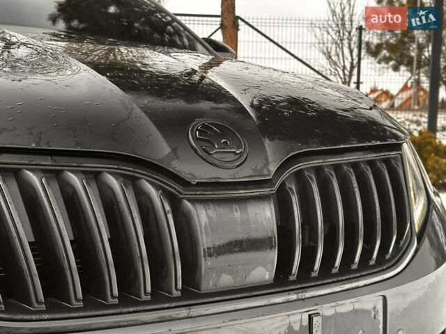 Черный Шкода Октавия, объемом двигателя 2 л и пробегом 230 тыс. км за 15500 $, фото 2 на Automoto.ua