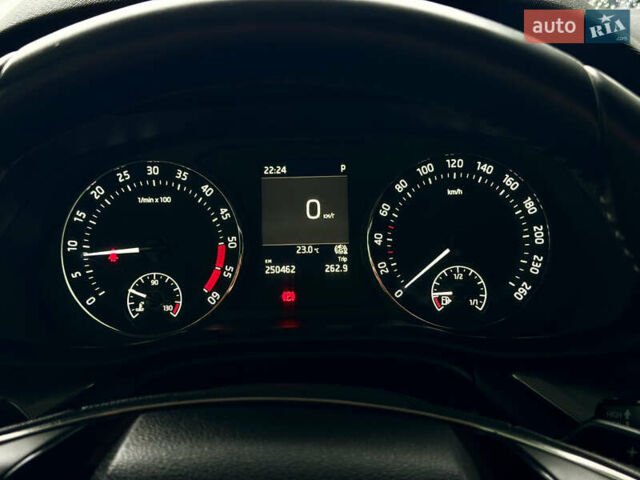 Шкода Октавия 2020 в Виннице на Automoto.ua Черный Шкода Октавия, объемом двигателя 1.97 л и пробегом 250 тыс. км за 18600 $, фото 28 на Automoto.ua