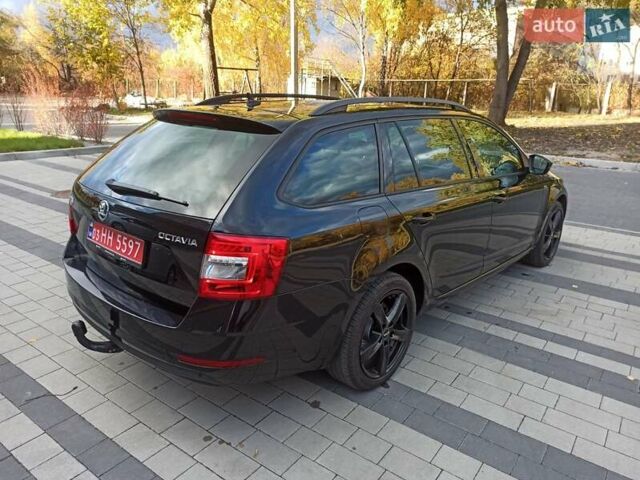 Шкода Октавия 2020 в Луцке на Automoto.ua Черный Шкода Октавия, объемом двигателя 2 л и пробегом 220 тыс. км за 17500 $, фото 7 на Automoto.ua