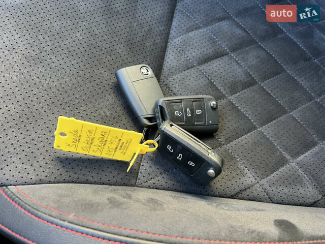 Черный Шкода Октавия, объемом двигателя 2 л и пробегом 245 тыс. км за 22300 $, фото 41 на Automoto.ua