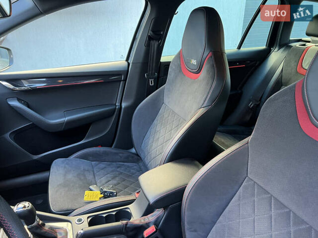 Черный Шкода Октавия, объемом двигателя 2 л и пробегом 245 тыс. км за 22300 $, фото 42 на Automoto.ua