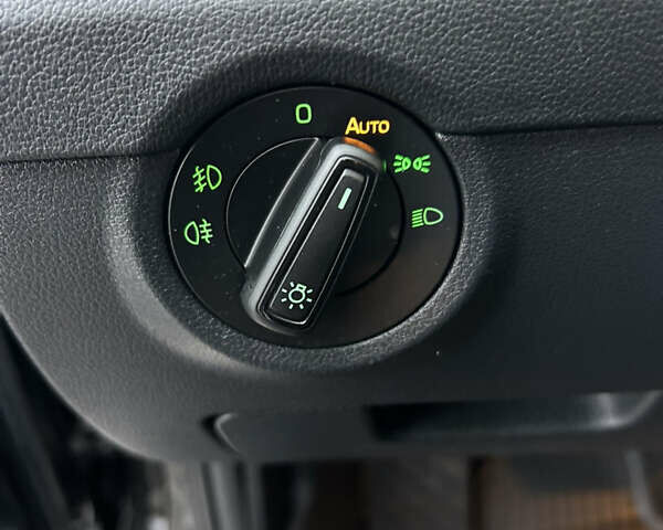 Черный Шкода Октавия, объемом двигателя 2 л и пробегом 203 тыс. км за 19500 $, фото 11 на Automoto.ua