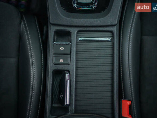 Черный Шкода Октавия, объемом двигателя 1.97 л и пробегом 183 тыс. км за 21400 $, фото 67 на Automoto.ua