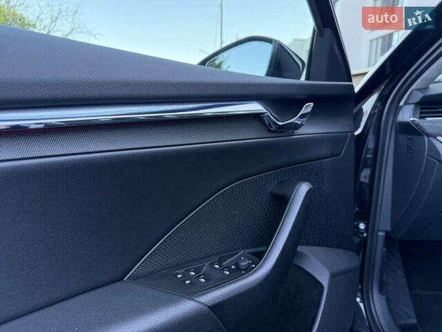 Черный Шкода Октавия, объемом двигателя 2 л и пробегом 198 тыс. км за 19400 $, фото 25 на Automoto.ua