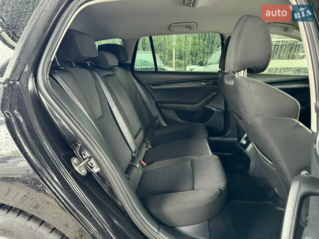 Шкода Октавия 2020 в Виннице на Automoto.ua Черный Шкода Октавия, объемом двигателя 1.97 л и пробегом 250 тыс. км за 18600 $, фото 3 на Automoto.ua