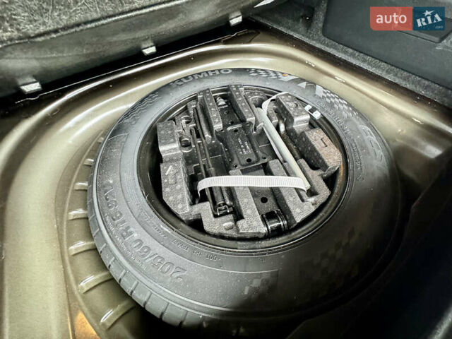 Шкода Октавия 2020 в Виннице на Automoto.ua Черный Шкода Октавия, объемом двигателя 1.97 л и пробегом 250 тыс. км за 18600 $, фото 35 на Automoto.ua