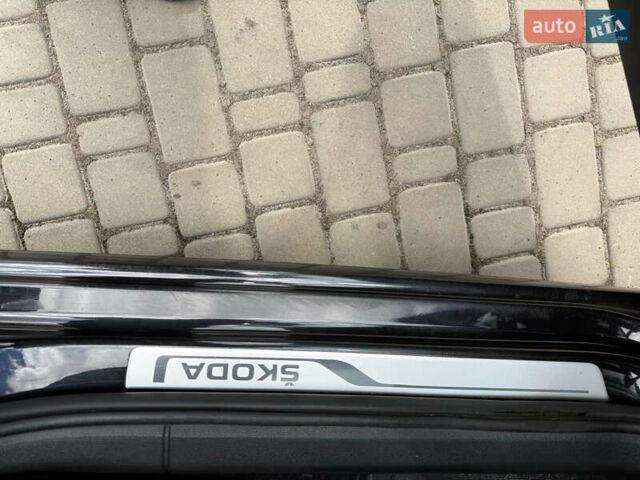 Чорний Шкода Октавія, об'ємом двигуна 1.97 л та пробігом 260 тис. км за 15500 $, фото 12 на Automoto.ua