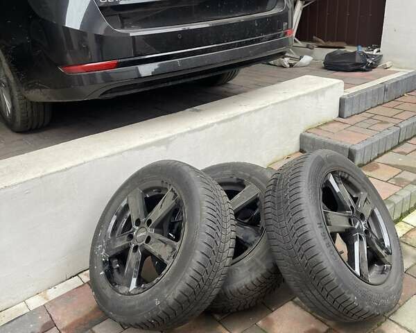 Черный Шкода Октавия, объемом двигателя 2 л и пробегом 233 тыс. км за 20200 $, фото 1 на Automoto.ua