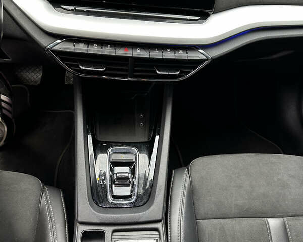 Черный Шкода Октавия, объемом двигателя 1.97 л и пробегом 199 тыс. км за 23950 $, фото 13 на Automoto.ua