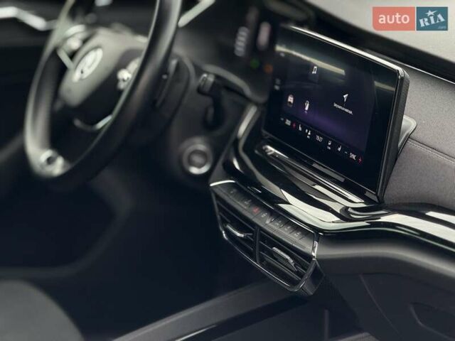 Черный Шкода Октавия, объемом двигателя 1.97 л и пробегом 243 тыс. км за 19200 $, фото 46 на Automoto.ua