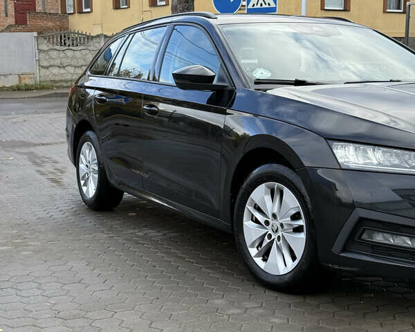Шкода Октавія 2021 у Луцьку на Automoto.ua Чорний Шкода Октавія, об'ємом двигуна 2 л та пробігом 200 тис. км за 17900 $, фото 5 на Automoto.ua