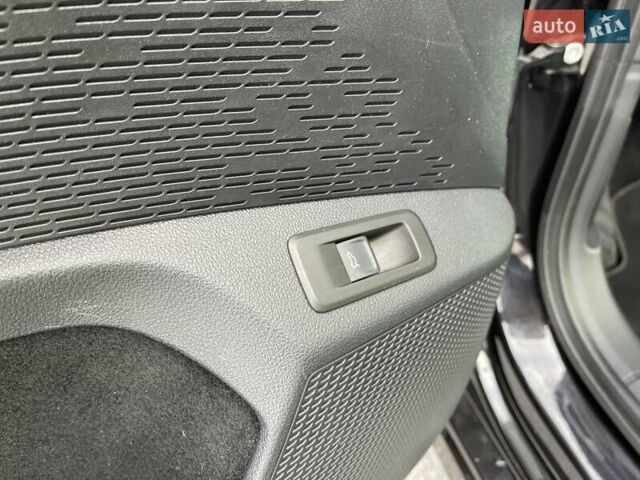 Черный Шкода Октавия, объемом двигателя 2 л и пробегом 233 тыс. км за 20200 $, фото 17 на Automoto.ua