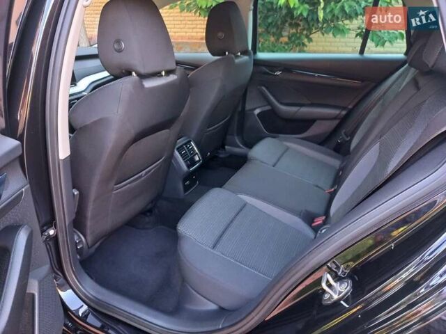 Черный Шкода Октавия, объемом двигателя 2 л и пробегом 224 тыс. км за 19499 $, фото 31 на Automoto.ua