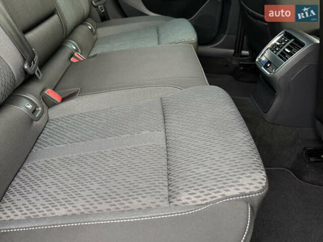 Черный Шкода Октавия, объемом двигателя 2 л и пробегом 182 тыс. км за 21700 $, фото 42 на Automoto.ua