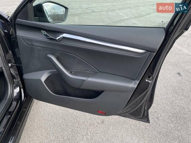 Черный Шкода Октавия, объемом двигателя 2 л и пробегом 233 тыс. км за 20200 $, фото 32 на Automoto.ua