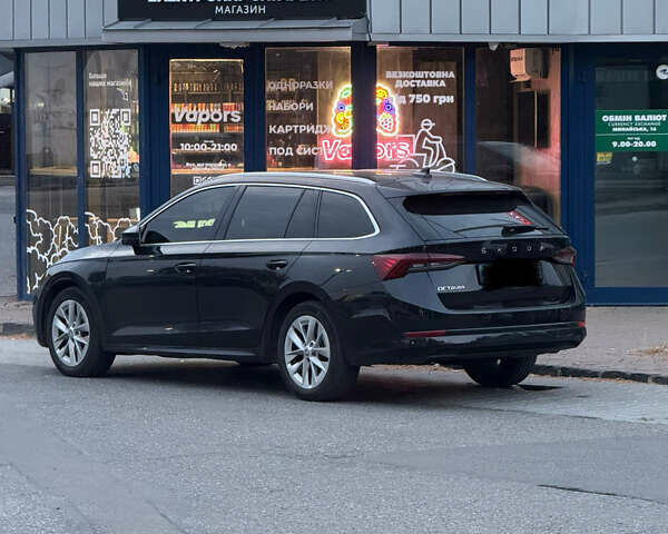 Чорний Шкода Октавія, об'ємом двигуна 1.97 л та пробігом 213 тис. км за 22500 $, фото 4 на Automoto.ua