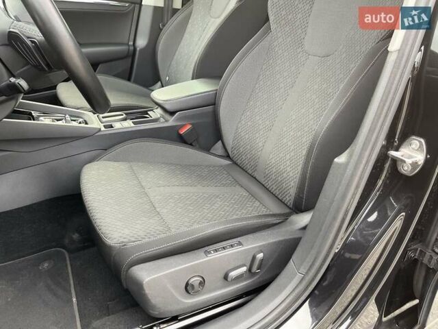 Черный Шкода Октавия, объемом двигателя 2 л и пробегом 233 тыс. км за 20200 $, фото 23 на Automoto.ua