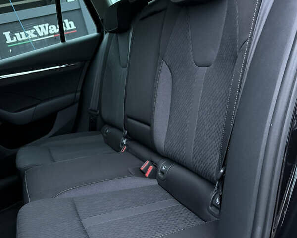 Чорний Шкода Октавія, об'ємом двигуна 2 л та пробігом 185 тис. км за 20990 $, фото 49 на Automoto.ua