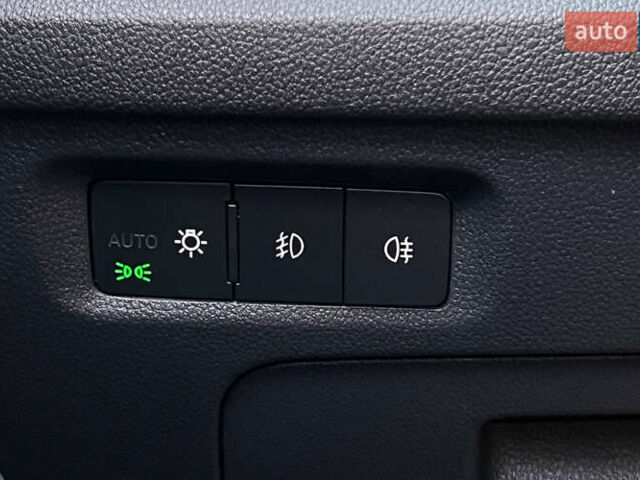 Черный Шкода Октавия, объемом двигателя 1.5 л и пробегом 35 тыс. км за 23650 $, фото 17 на Automoto.ua