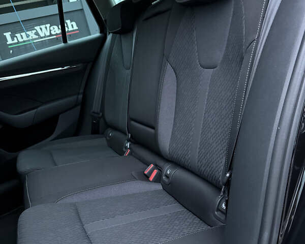 Черный Шкода Октавия, объемом двигателя 2 л и пробегом 185 тыс. км за 20890 $, фото 104 на Automoto.ua