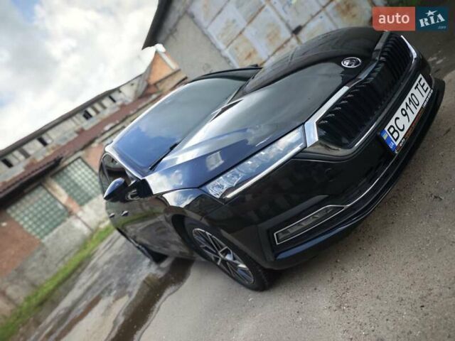Черный Шкода Октавия, объемом двигателя 1.5 л и пробегом 32 тыс. км за 23000 $, фото 4 на Automoto.ua