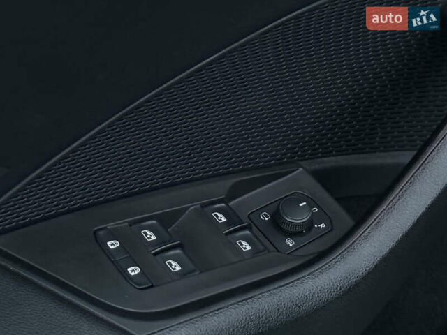 Черный Шкода Октавия, объемом двигателя 2 л и пробегом 185 тыс. км за 20890 $, фото 79 на Automoto.ua