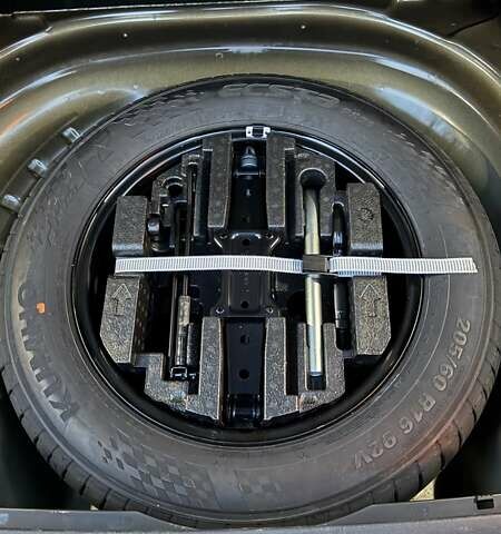 Черный Шкода Октавия, объемом двигателя 1.97 л и пробегом 206 тыс. км за 20600 $, фото 4 на Automoto.ua