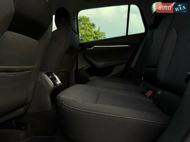 Черный Шкода Октавия, объемом двигателя 2 л и пробегом 175 тыс. км за 21800 $, фото 23 на Automoto.ua