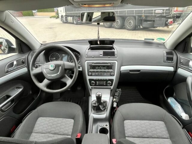 Шкода Октавия 2008 в Запорожье на Automoto.ua Черный Шкода Октавия, объемом двигателя 1.9 л и пробегом 283 тыс. км за 2300 $, фото 8 на Automoto.ua