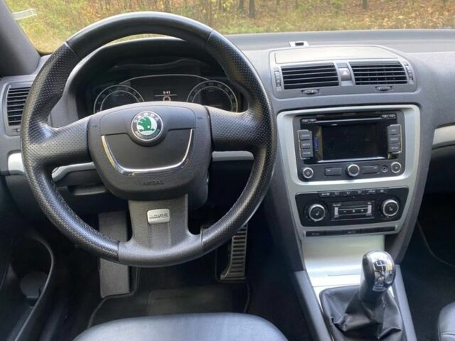 Чорний Шкода Октавія, об'ємом двигуна 2 л та пробігом 250 тис. км за 2800 $, фото 14 на Automoto.ua