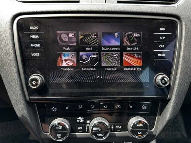 Черный Шкода Октавия, объемом двигателя 2 л и пробегом 235 тыс. км за 17699 $, фото 18 на Automoto.ua