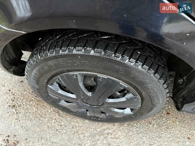 Черный Шкода Октавия, объемом двигателя 1.6 л и пробегом 235 тыс. км за 3450 $, фото 19 на Automoto.ua