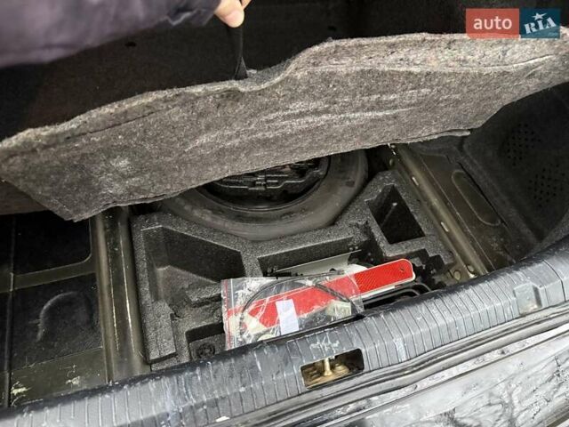 Черный Шкода Октавия, объемом двигателя 1.6 л и пробегом 235 тыс. км за 3450 $, фото 9 на Automoto.ua