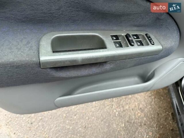 Черный Шкода Октавия, объемом двигателя 1.6 л и пробегом 235 тыс. км за 3450 $, фото 13 на Automoto.ua