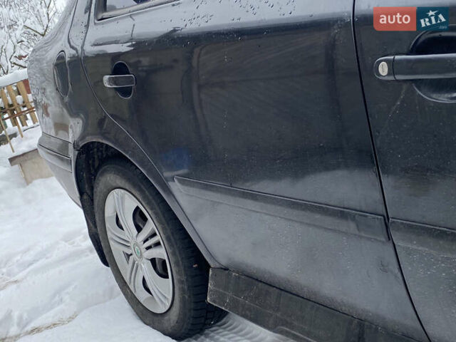 Черный Шкода Октавия, объемом двигателя 1.6 л и пробегом 250 тыс. км за 1850 $, фото 19 на Automoto.ua