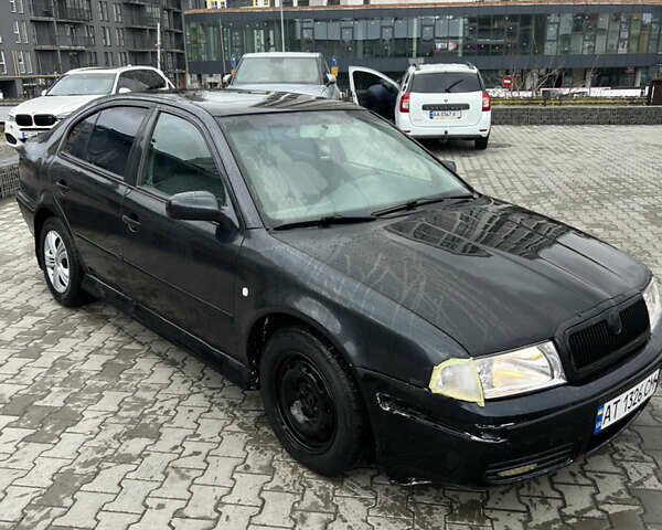 Черный Шкода Октавия, объемом двигателя 1.6 л и пробегом 161 тыс. км за 2700 $, фото 1 на Automoto.ua