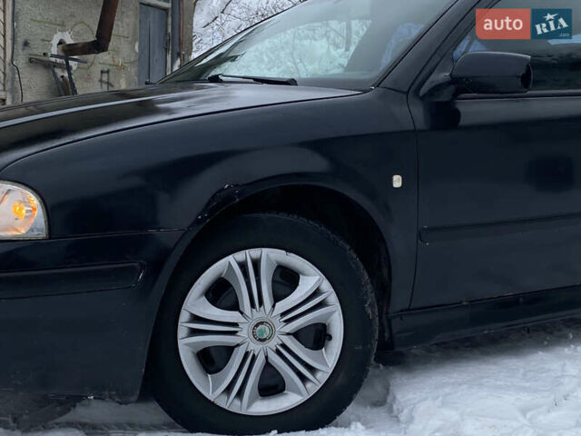 Черный Шкода Октавия, объемом двигателя 1.6 л и пробегом 250 тыс. км за 1850 $, фото 5 на Automoto.ua