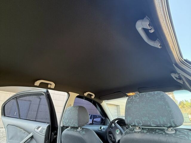 Чорний Шкода Октавія, об'ємом двигуна 1.6 л та пробігом 180 тис. км за 4000 $, фото 5 на Automoto.ua