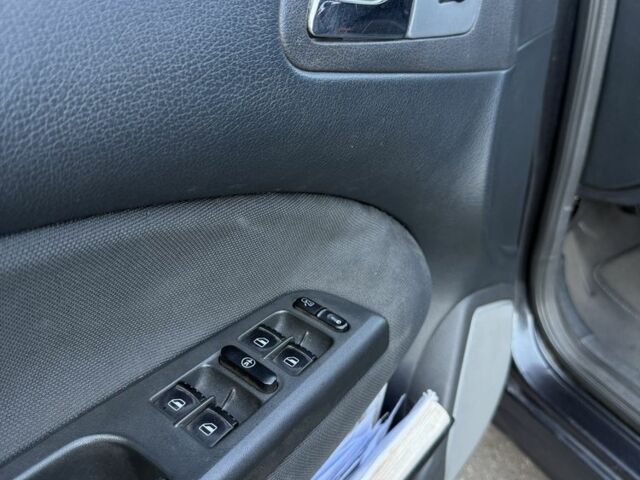 Чорний Шкода Октавія, об'ємом двигуна 1.6 л та пробігом 180 тис. км за 4000 $, фото 6 на Automoto.ua