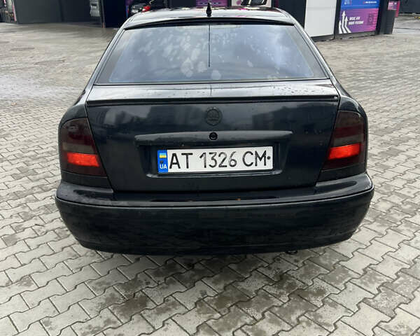 Черный Шкода Октавия, объемом двигателя 1.6 л и пробегом 161 тыс. км за 2700 $, фото 4 на Automoto.ua