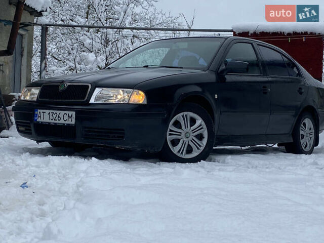 Черный Шкода Октавия, объемом двигателя 1.6 л и пробегом 250 тыс. км за 1850 $, фото 1 на Automoto.ua