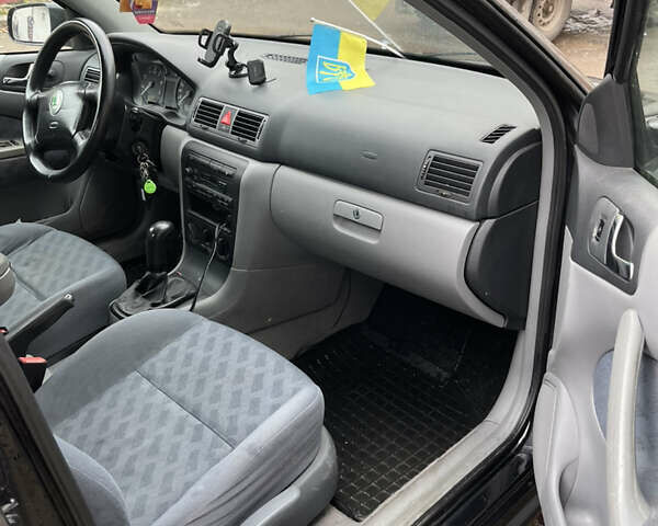 Чорний Шкода Октавія, об'ємом двигуна 1.8 л та пробігом 199 тис. км за 3100 $, фото 6 на Automoto.ua