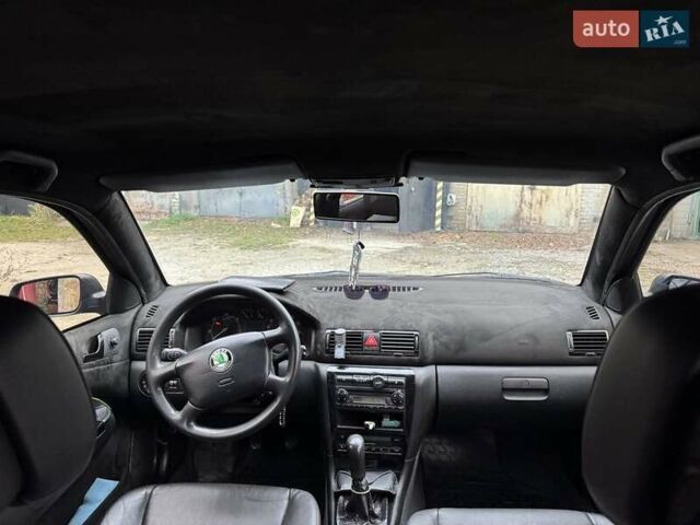 Черный Шкода Октавия, объемом двигателя 1.9 л и пробегом 380 тыс. км за 5218 $, фото 3 на Automoto.ua