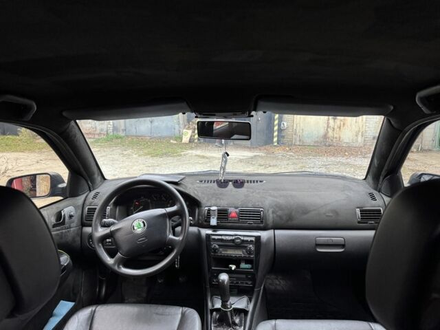 Черный Шкода Октавия, объемом двигателя 1.9 л и пробегом 380 тыс. км за 5218 $, фото 4 на Automoto.ua