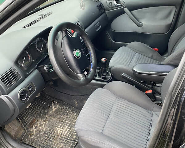 Черный Шкода Октавия, объемом двигателя 1.78 л и пробегом 360 тыс. км за 4600 $, фото 6 на Automoto.ua