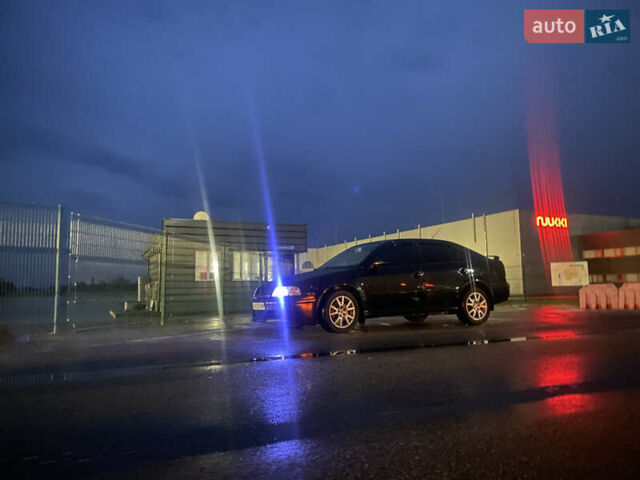 Черный Шкода Октавия, объемом двигателя 1.78 л и пробегом 360 тыс. км за 4600 $, фото 4 на Automoto.ua