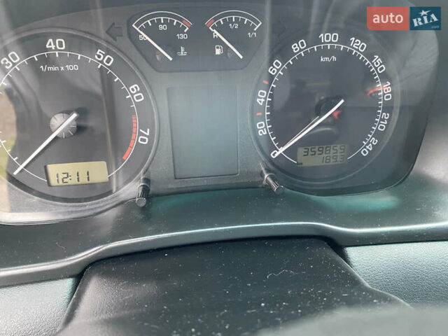 Черный Шкода Октавия, объемом двигателя 1.78 л и пробегом 360 тыс. км за 4600 $, фото 7 на Automoto.ua