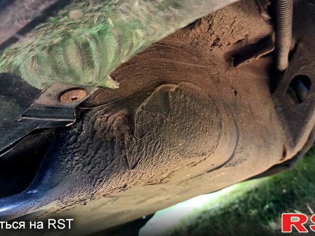 Черный Шкода Октавия, объемом двигателя 1.6 л и пробегом 266 тыс. км за 4200 $, фото 1 на Automoto.ua