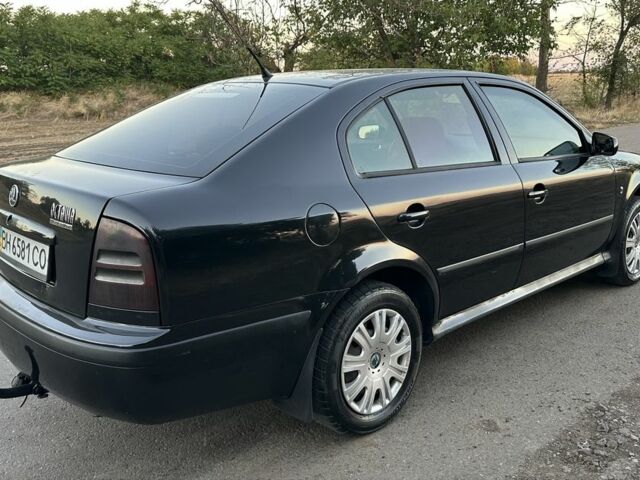 Черный Шкода Октавия, объемом двигателя 2 л и пробегом 260 тыс. км за 4800 $, фото 3 на Automoto.ua